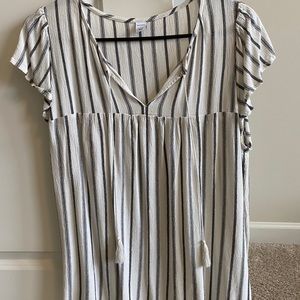 Old Navy Peasant Top
